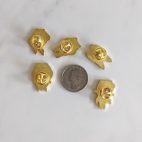 Totoro Pins - Set of 5 - Picture 3 of 3